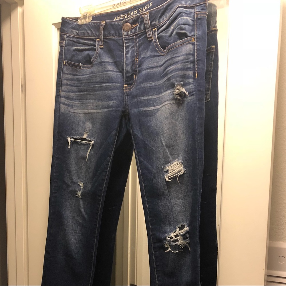 Size 8 AE Distressed Jeans